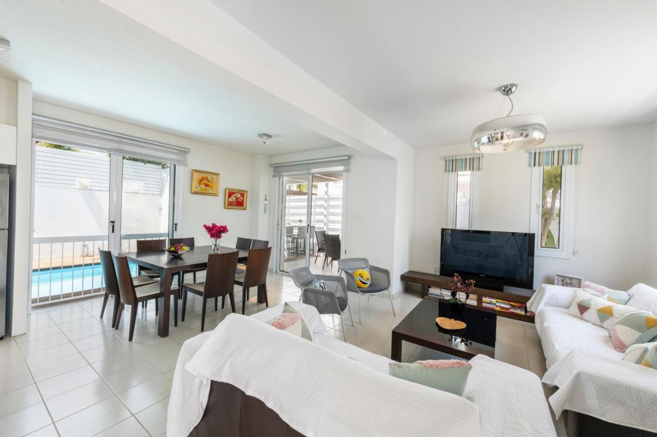 Protaras Villa Dafni ภายนอก รูปภาพ